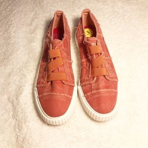 Blowfish | Brand New Red Sneakers